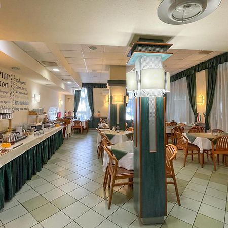 Tisza Sport Hotel แซแก็ด ภายนอก รูปภาพ