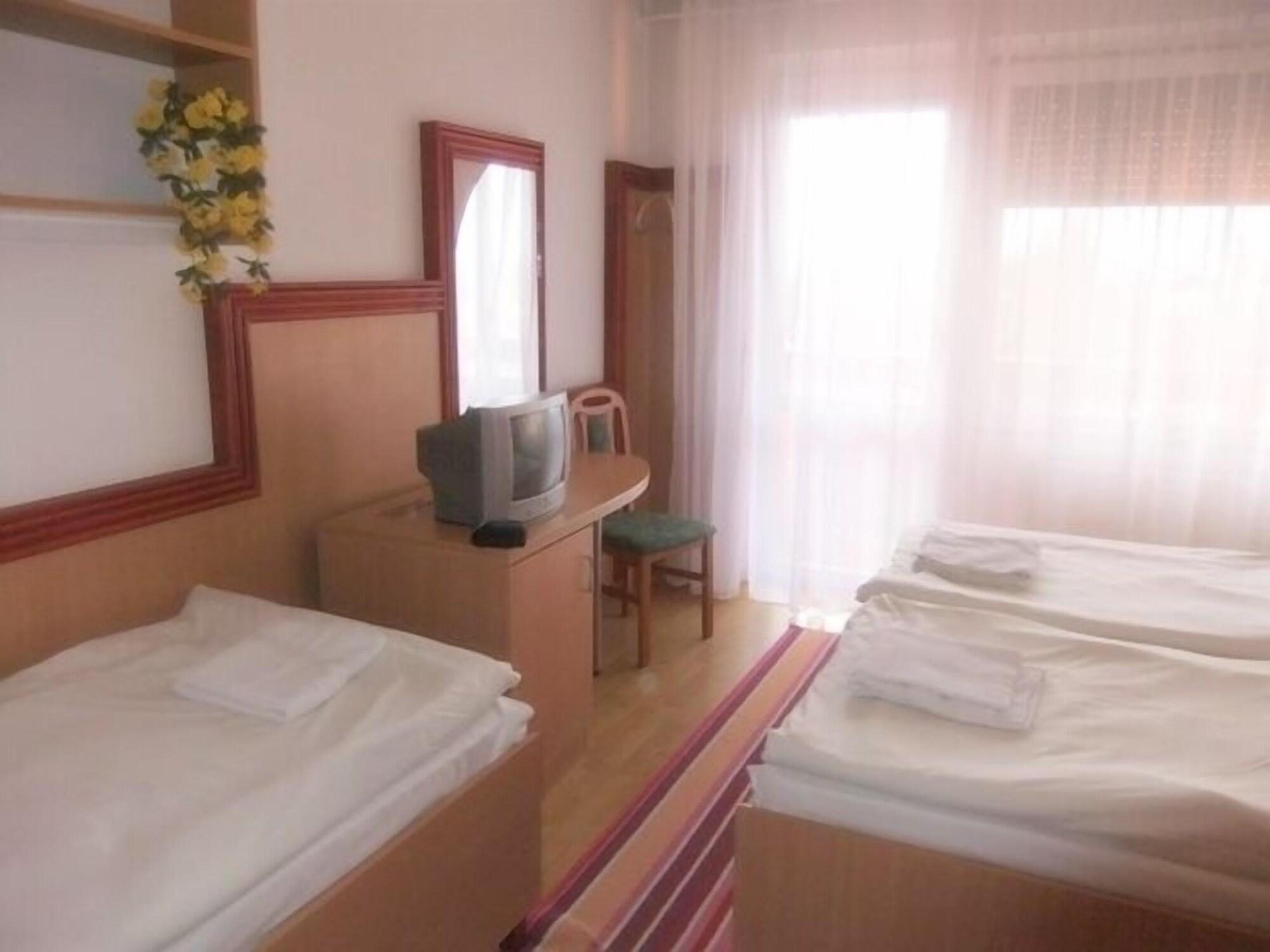 Tisza Sport Hotel แซแก็ด ภายนอก รูปภาพ