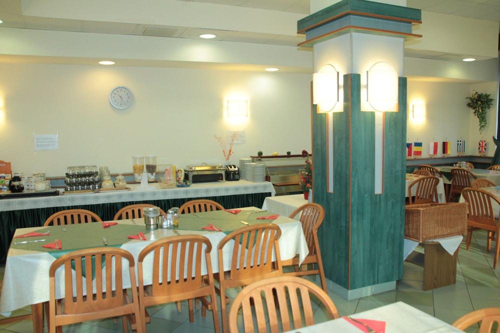 Tisza Sport Hotel แซแก็ด ภายนอก รูปภาพ