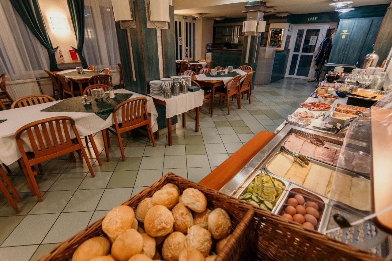 Tisza Sport Hotel แซแก็ด ภายนอก รูปภาพ